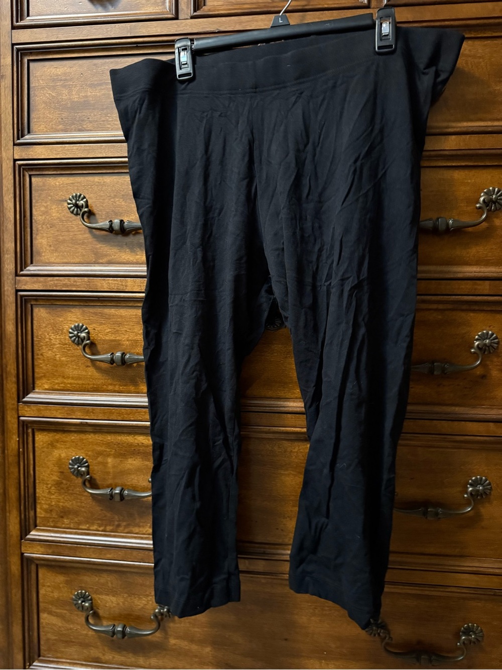 Old Navy Black Capri